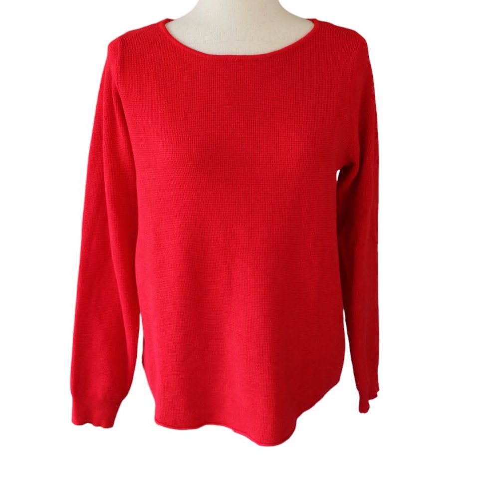 RED SOFT SWEATER- Size Medium